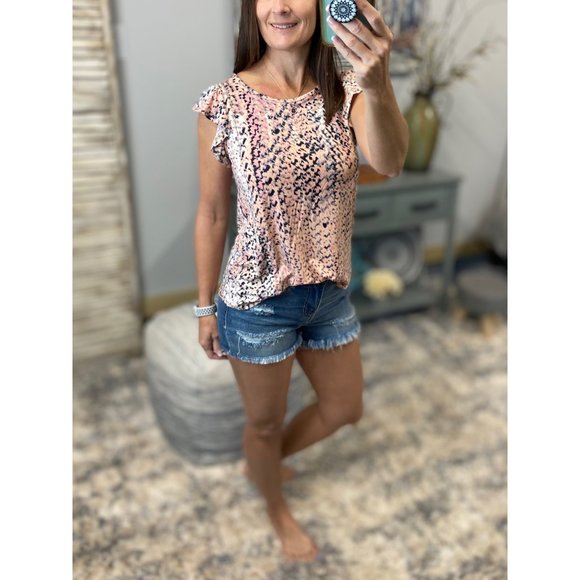 ❤️🔥NEW Snake Print Short Flutter Sleeve Round Neck Top Pink Black 4321 - Picture 6 of 9